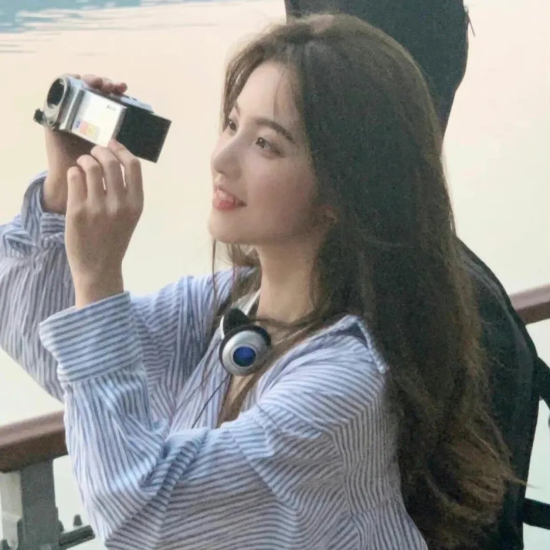 摊牌了，保安老爸是首富